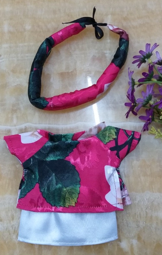 Outfit doll 20 kpop áo dài gấm vàng