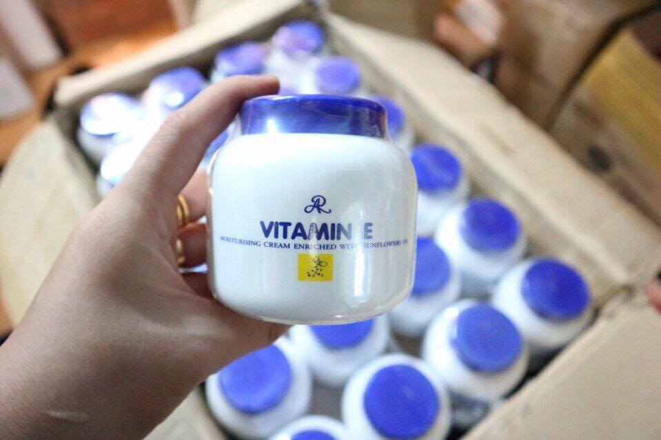 Kem Dưỡng Ẩm Aron VITAMIN E Thái Lan