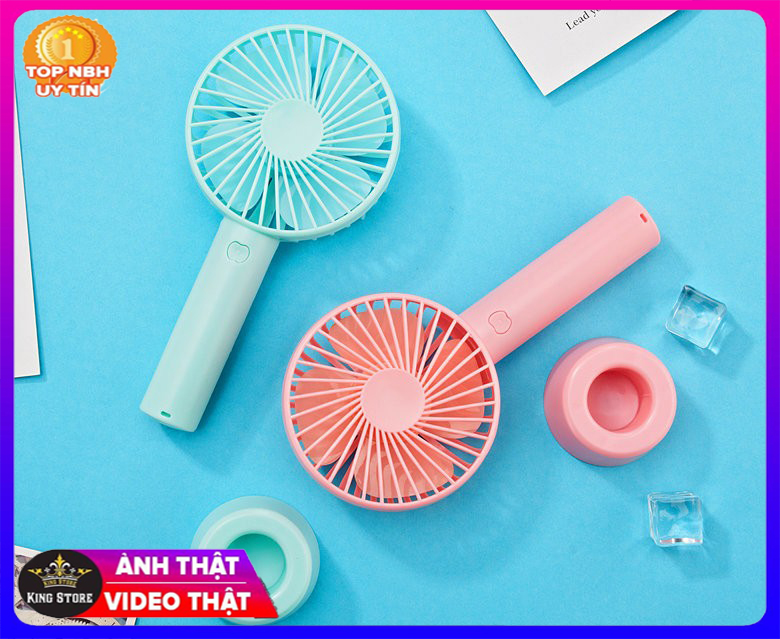 >> SO SÁNH GIÁ QUẠT TÍCH ĐIỆN MINI CẦM TAY 3 TỐC ĐỘ GIÓ (CÓ DÂY SẠC) | Shopee Lazada Sendo Tiki | Nên mua ở đâu rẻ nhất 50 Quạt Cầm Tay Mini Có Đế Để Bàn,3 Tốc Độ Gió Siêu Mát,Quạt Sạc Tích Điện USB mini Fan - Kèm Pin và Cáp sạc và Chân đế - Kèm Pin và Cáp sạc, quạt pin cầm tay,quạt mini cầm tay,quạt sạc tích điện mini cầm tay QD01 - Sale