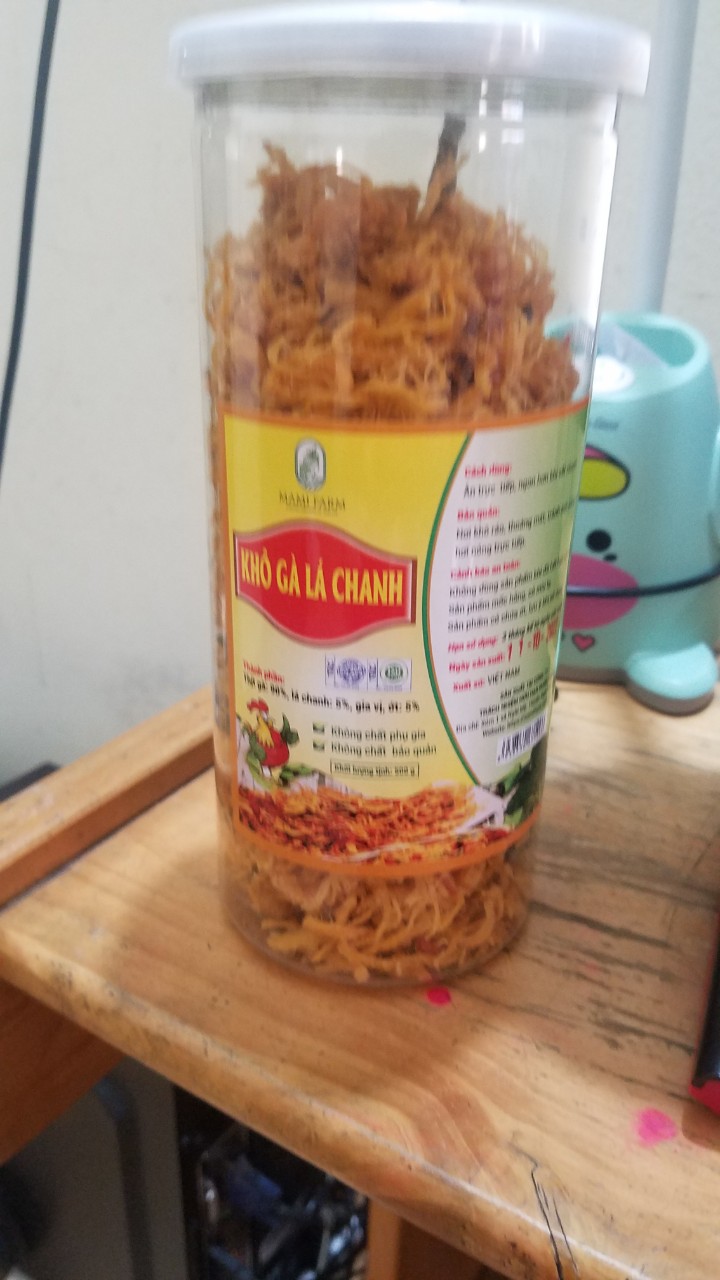 Khô gà lá chanh xé cay đồ ăn vặt Hà Nội