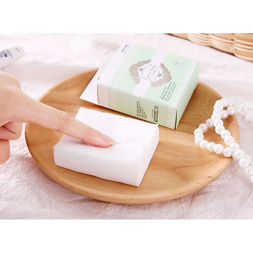 Hộp bông tẩy trang 50 miếng