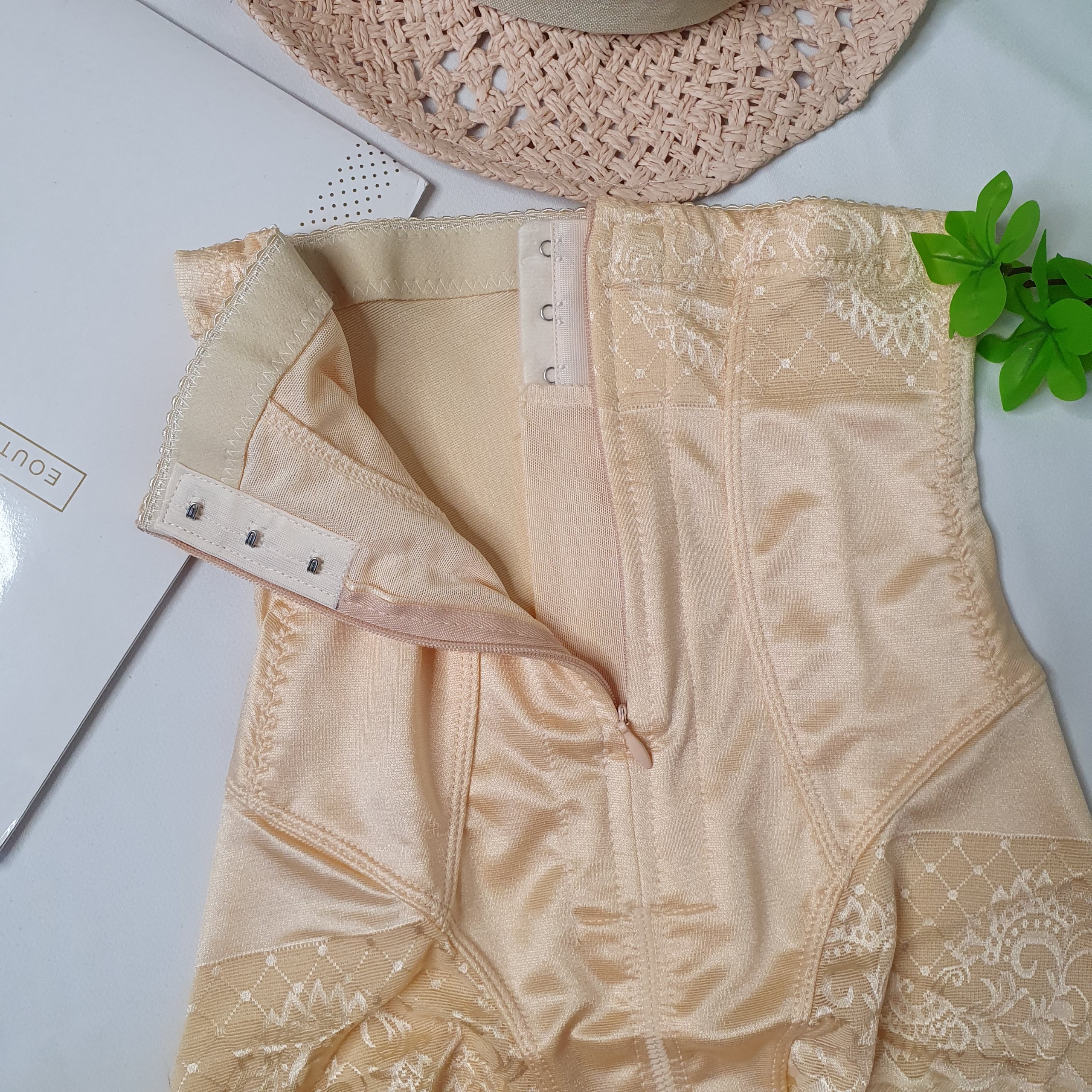 Quần Gen Nịt Bụng Khóa Kéo - Giúp Vòng Eo Thon Gọn