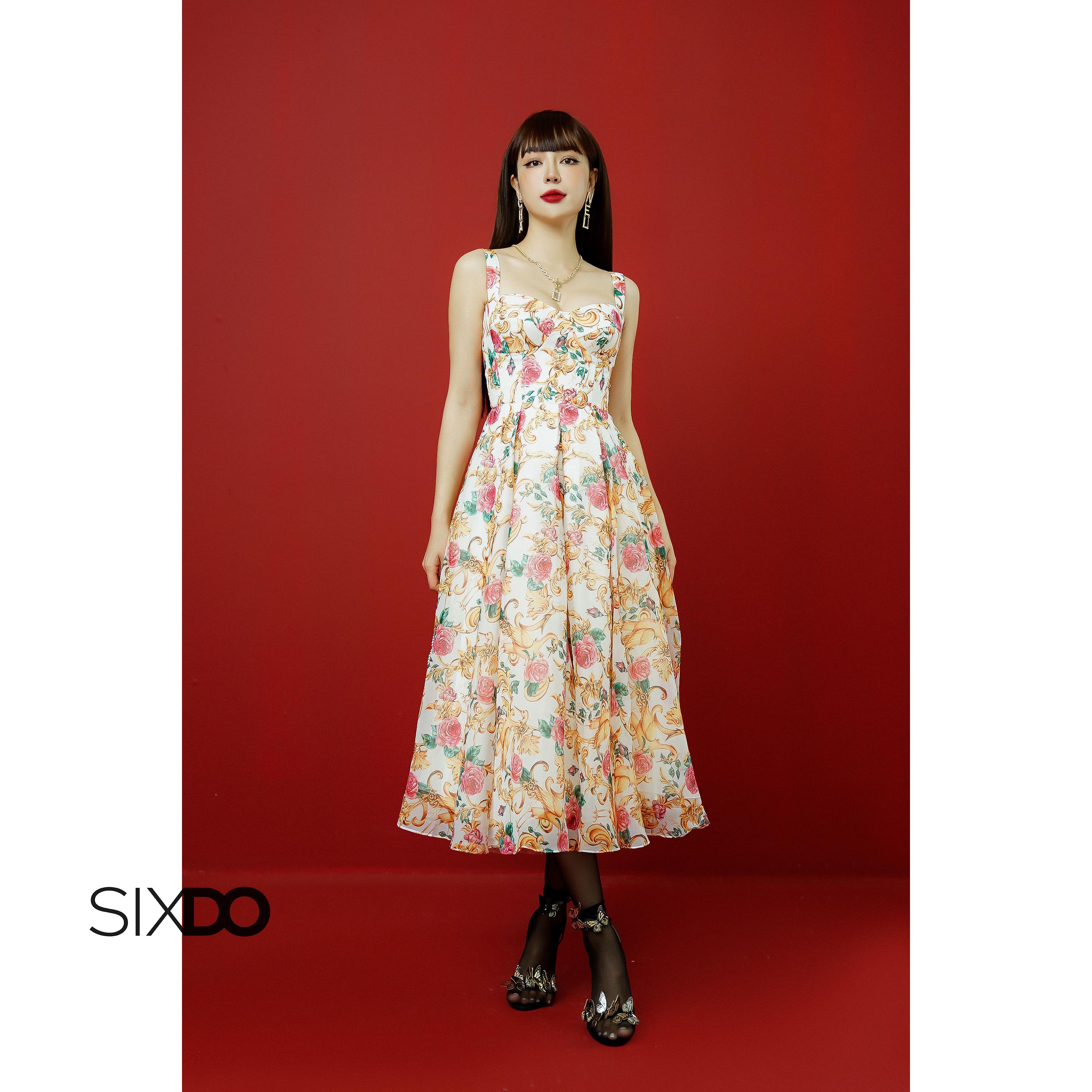 Đầm tơ hai dây hoa hồng SIXDO (White Rose Sweetheart Midi Dress)