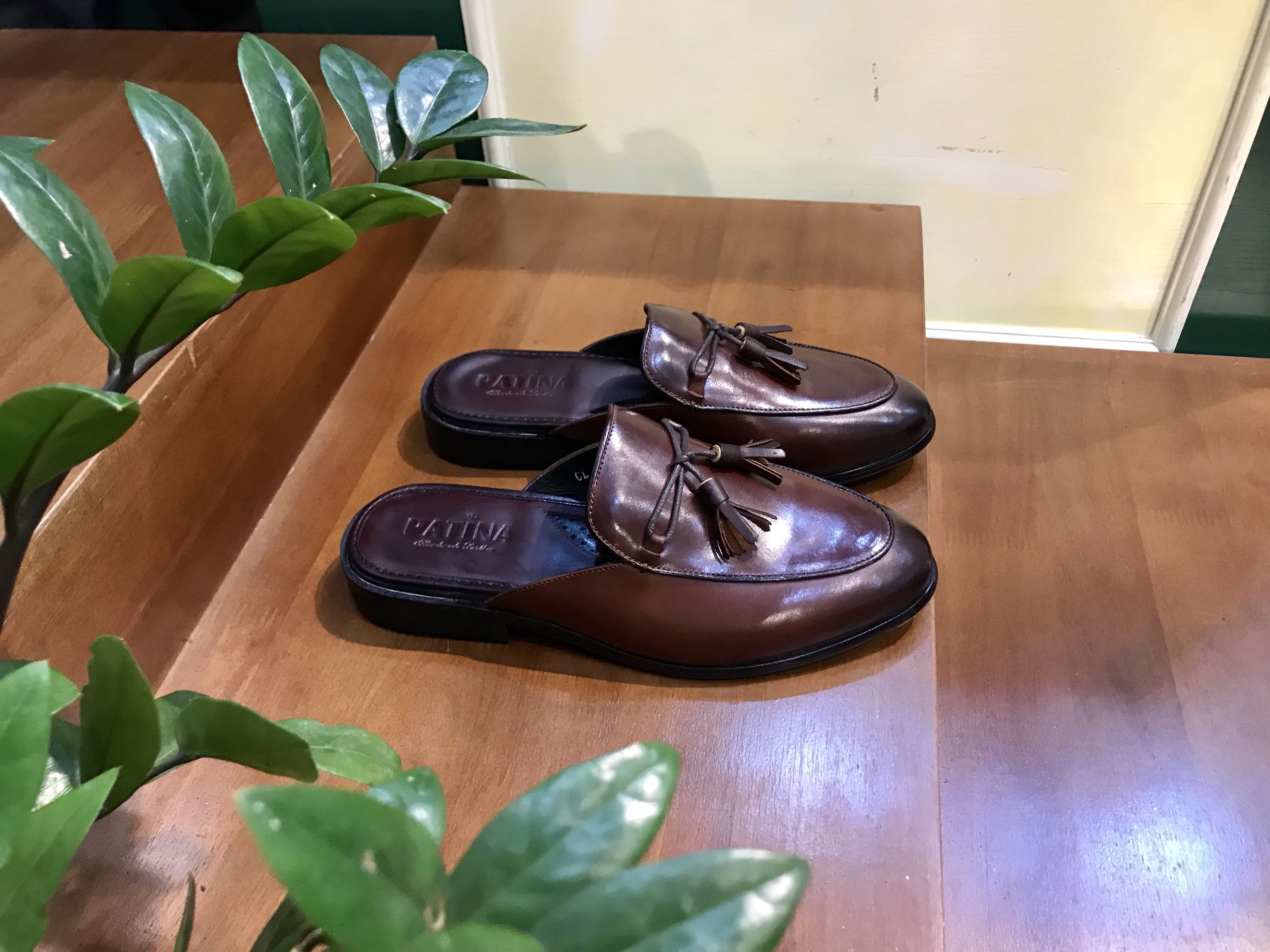 SỤC DA NAM PATINA NÂU CAFE CHUÔNG