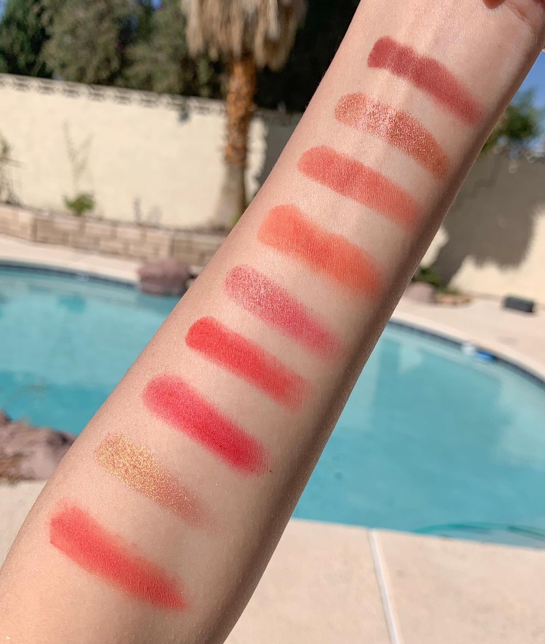 Bảng Phấn mắt COLOURPOP Main Squeeze Shadow Palette