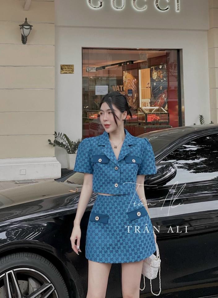 SÉT SỌC 2 MÓN ÁO VEST CỔ TRỤ CHÂN VÁY