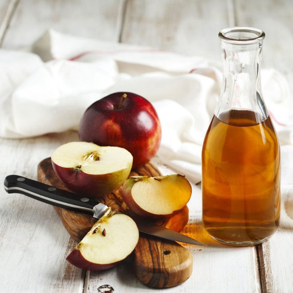 Giấm Táo Daesang Chai 500ml - Apple Vinegar