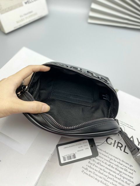 Túi Bao tử Guess hàng dư xịn authentic