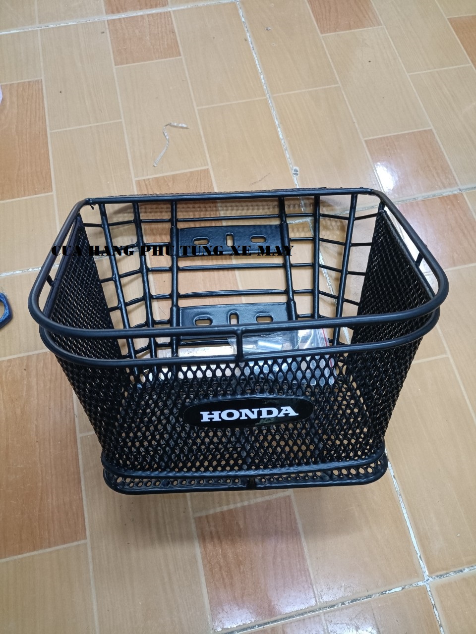 Rổ trước xe Mio M3 kèm pát gắn