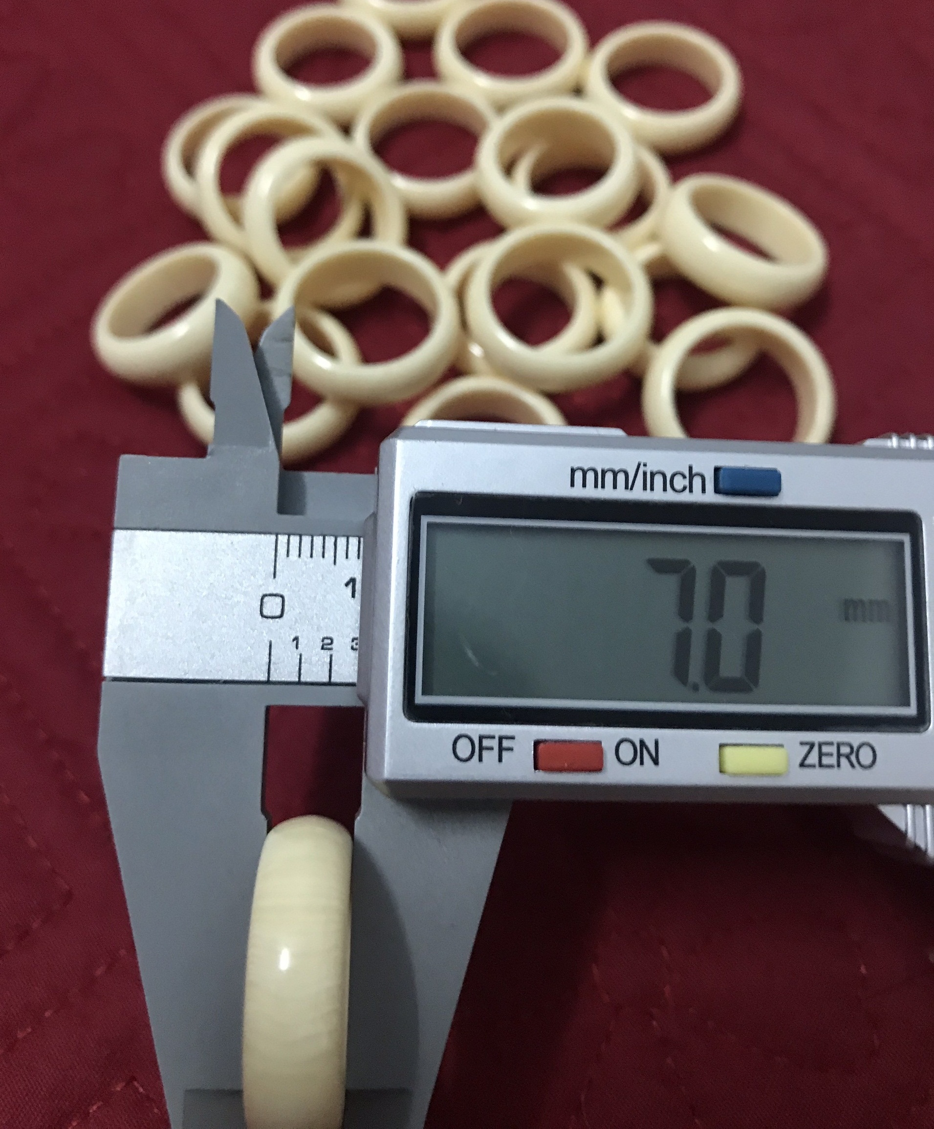 Nhẫn mỹ nghệ Đắk Lắk 7mm