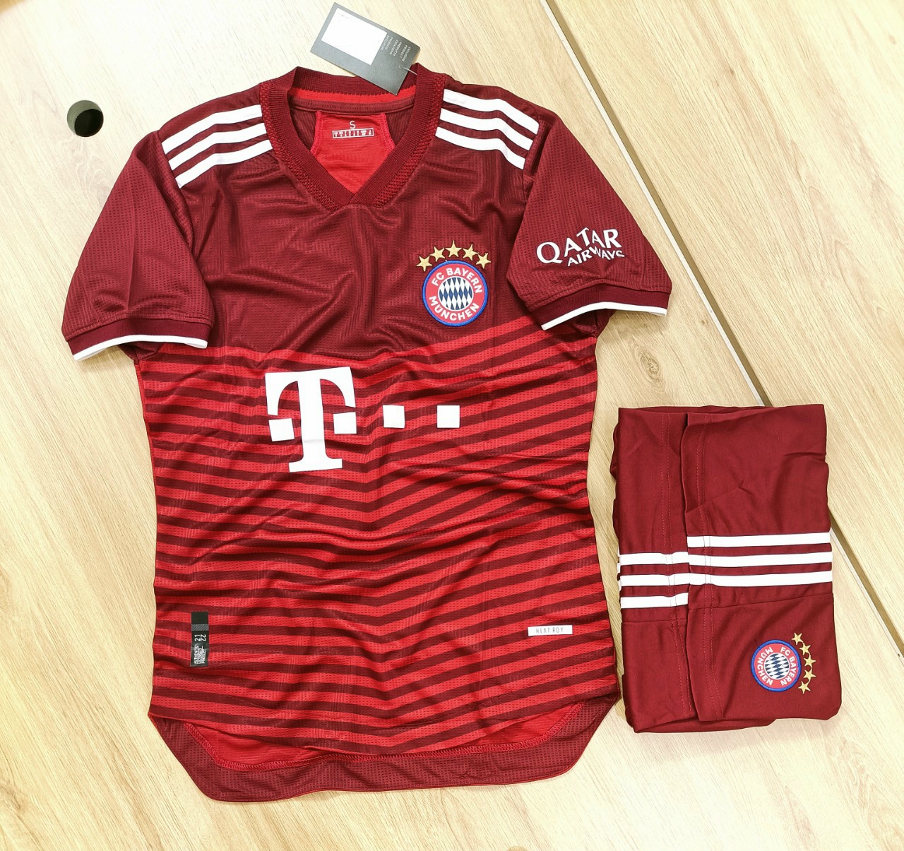 Bộ Áo Đấu Clb Bayern Munich Munchen Đỏ Đậm 2021