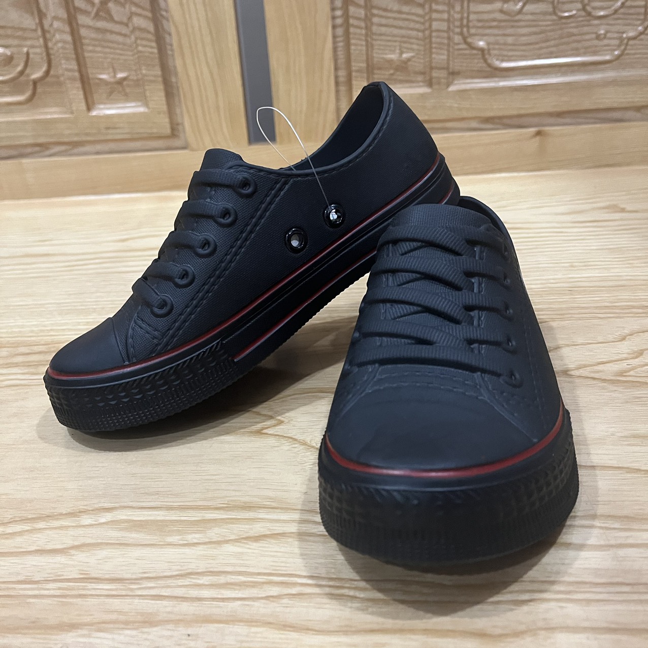Giày nam nữ đi mưa siêu nhẹ kiểu dáng thời trang unisex phù hợp mọi lứa tuổi, đế ma sát chống trơn trượt