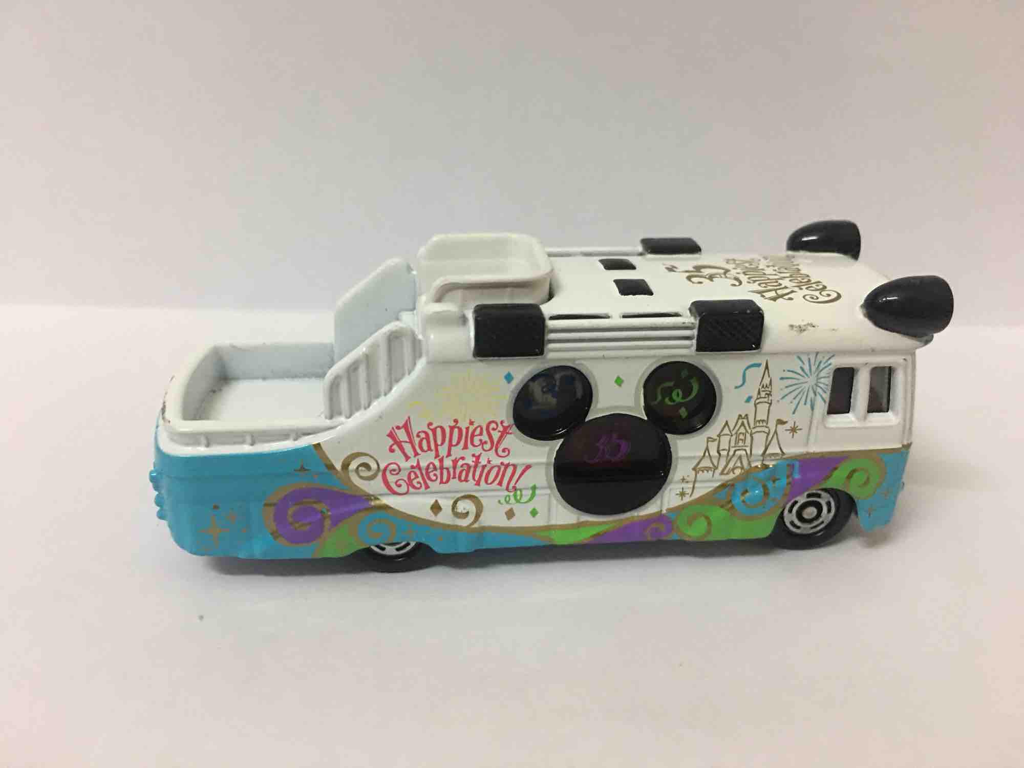 Xe mô hình Tomica Disney Tokyo Resort