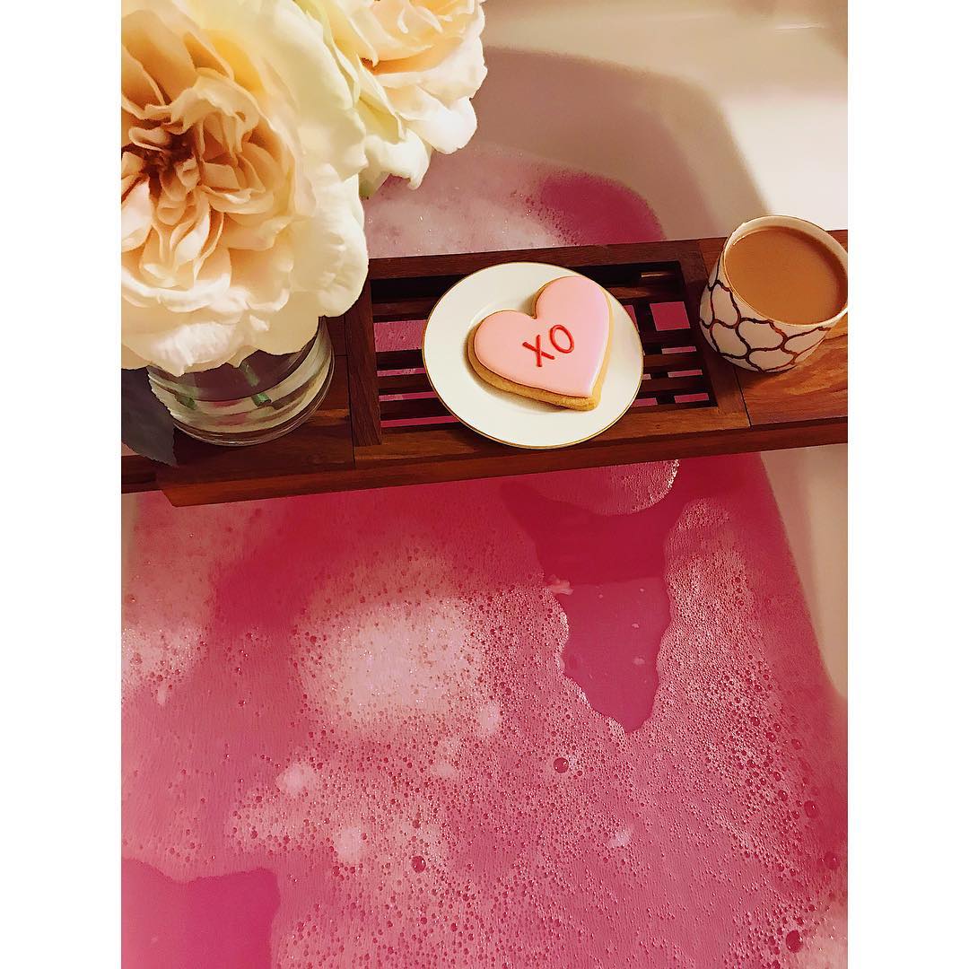 Bom tắm LUSH - S.e.x Bomb bath bomb