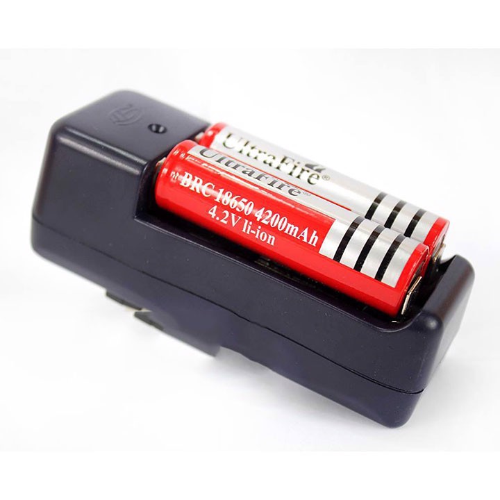 Pin 18650 6800mAh 3.7V Xả 10A Mới 100% Dung Lượng Cao Độ Bền Tốt Chuyên Dùng Cho Đèn Pin Chế Tạo Sạc Dự Phòng
