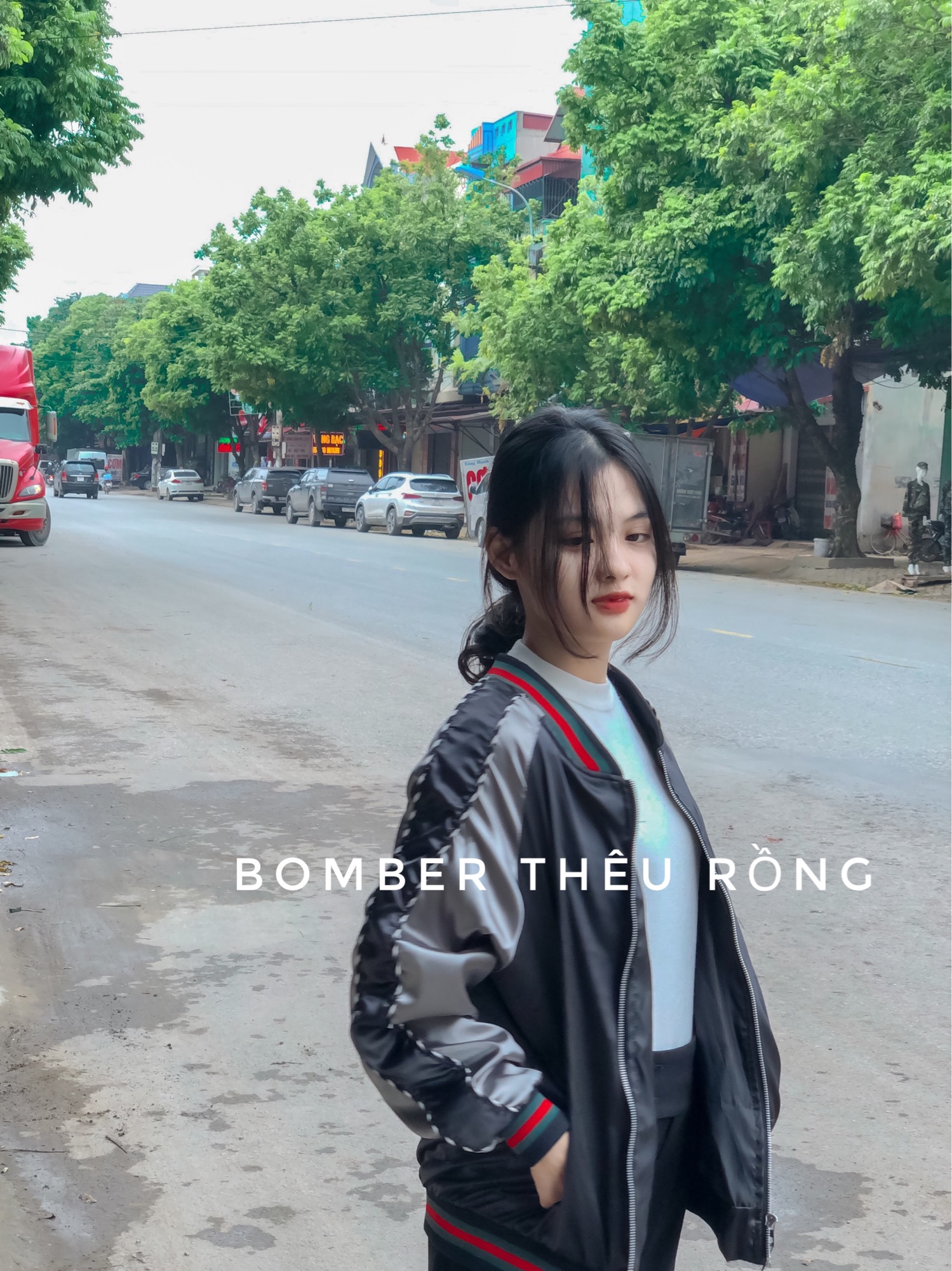 [giá sập sàn] áo khoác bomber đính đá đầu lâu ( không đinh tay)
