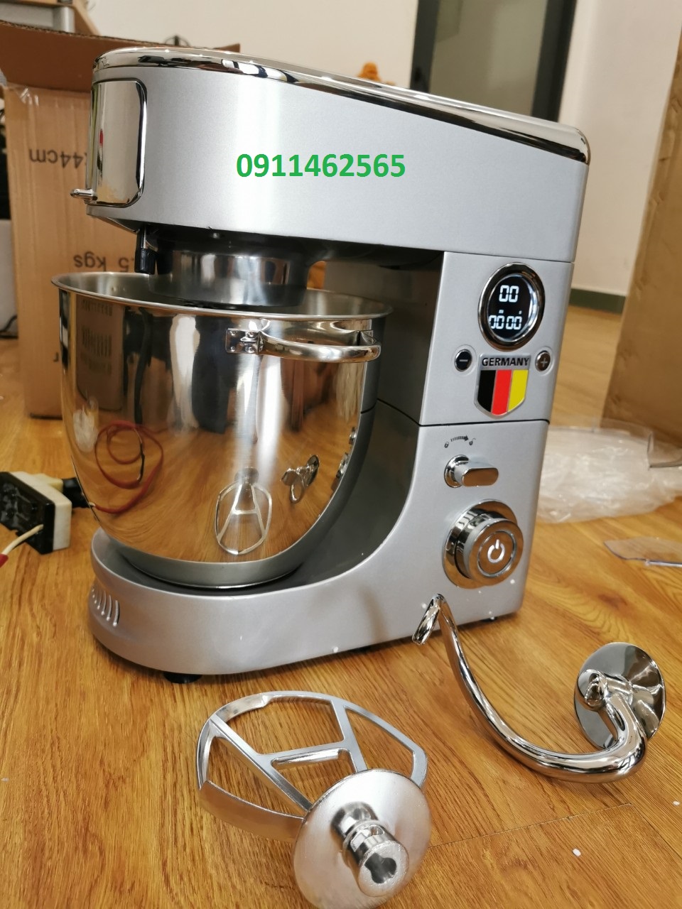 máy trộn bột đánh trứng 7 lít công suất 1500w cao cấp