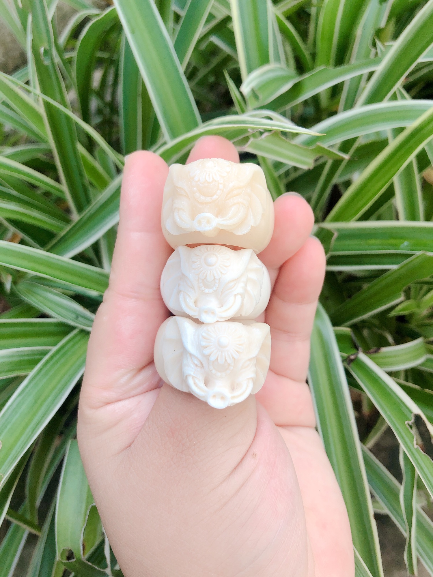 Nhẫn mỹ nghệ trạm khắc hình con voi