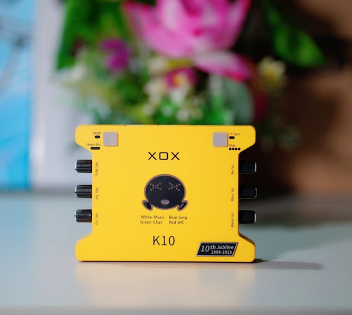 [ PHIÊN BẢN MỚI NHẤT 2023 ] Combo SoundCard XOX K10 ( 10th jubilee ) - Micro Thu Âm Ami BM900 Live Stream Karaoke Oneline Tại Nhà Chuyên Nghiệp , Combo Thu Âm + Full Phụ Kiện Phục Vụ Cho Ca Hát.Tự Biến Mình Thành Ca Sĩ Chuyên Nghiệp , BH 12T