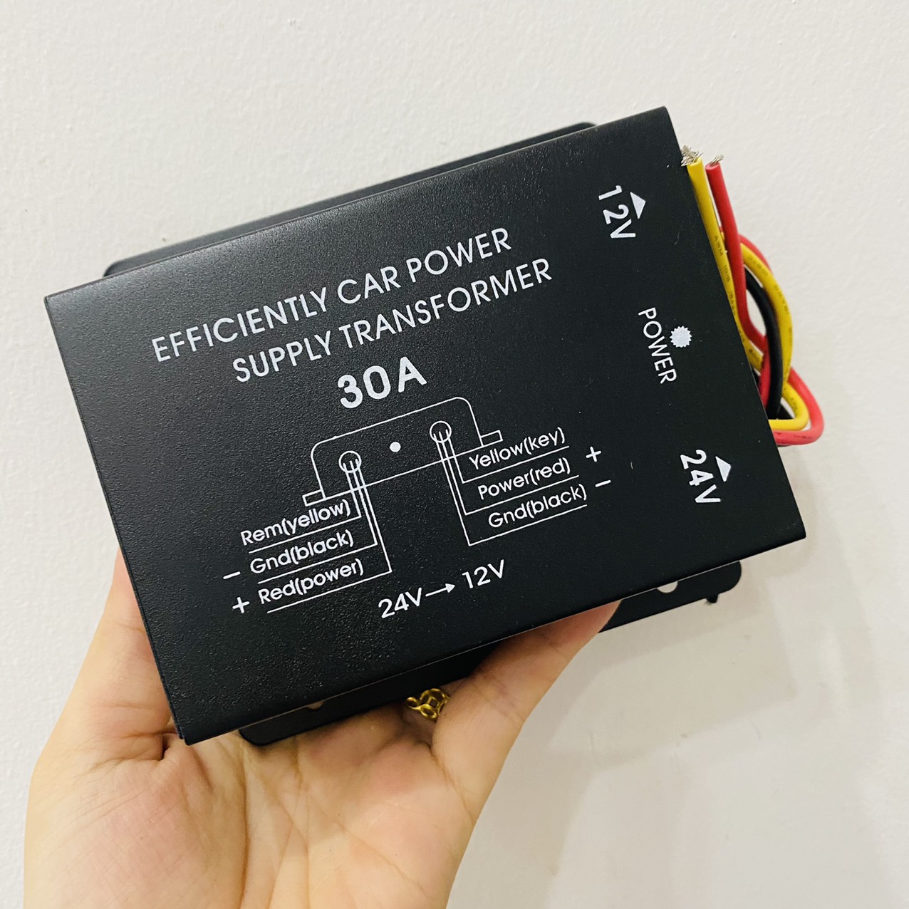 Bộ chuyển đổi nguồn điện từ 24v sang 12v , 30a , 240w chuyên dùng cho xe tải, xe công trình