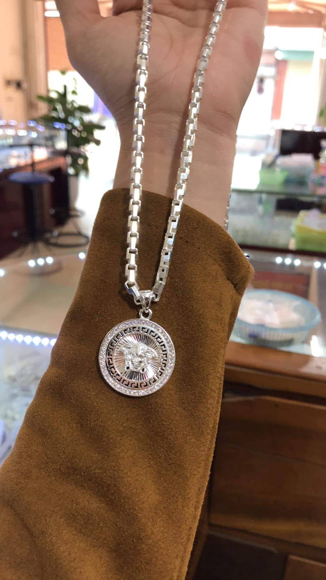 Dây chuyền bạc nam mặt VERSACE