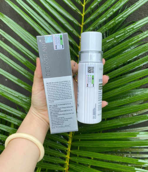 MẶT NẠ SỦI BỌT THẢI ĐỘC DETOX BLANC.(MẪU MỚI NHẤT)
