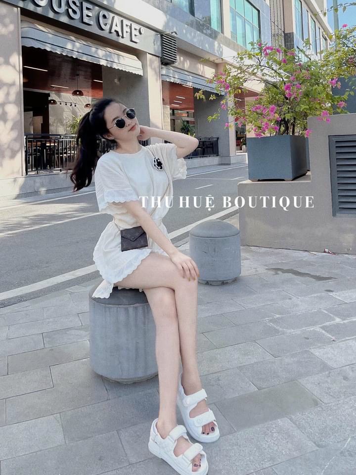 Set bộ áo tay ngắn ( ko kèm hoa ) quần đùi phối ren