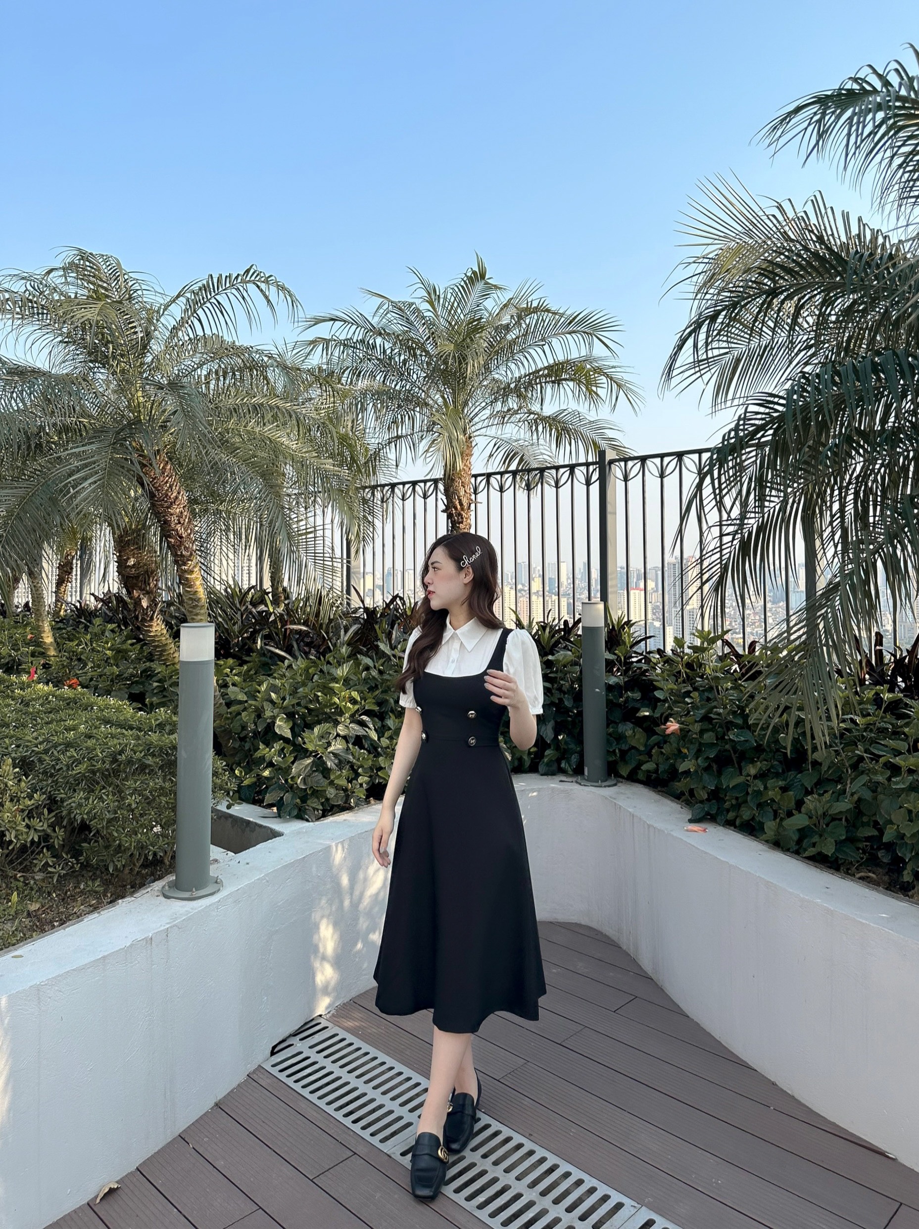 Váy đầm dài cổ đức by La Moneta