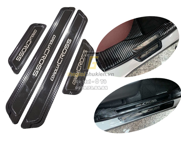 Bộ Ốp bậc cửa, Nẹp bước chân Toyota Corolla Cross 2020 vân Carbon - Bên ngoài