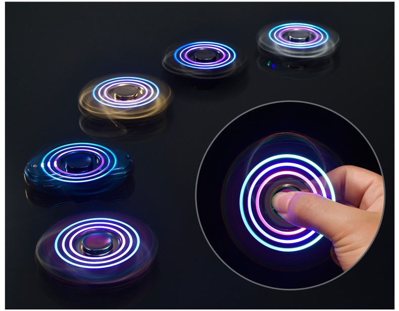 Bật lửa dùng điện SPINNER hàng top.9