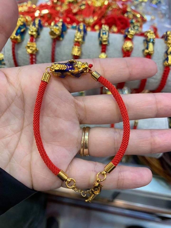 Vòng Tay Chỉ Đỏ Mix Tỳ Hưu Đổi Màu Cao Cấp
