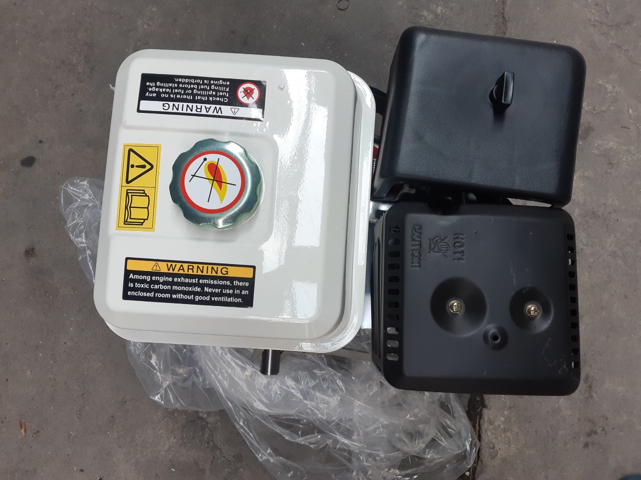 Máy nổ Yokohama 9hp cốt thẳng