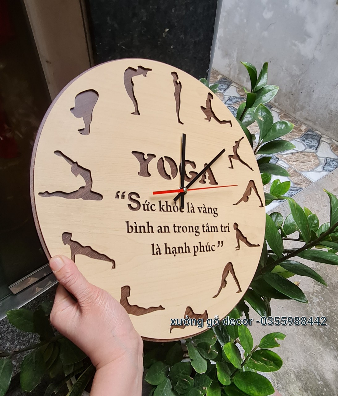 Đồng Hồ Yoga Treo Tường Độc Đáo