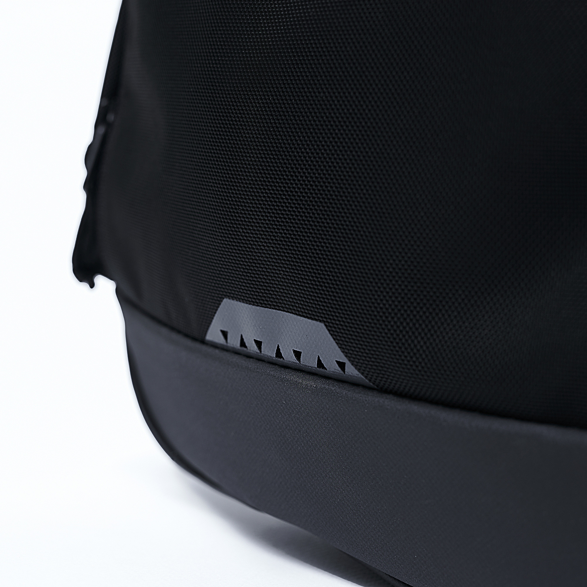 Túi trống Medium Men’s Training Duffel Bag thời trang tiện dụng
