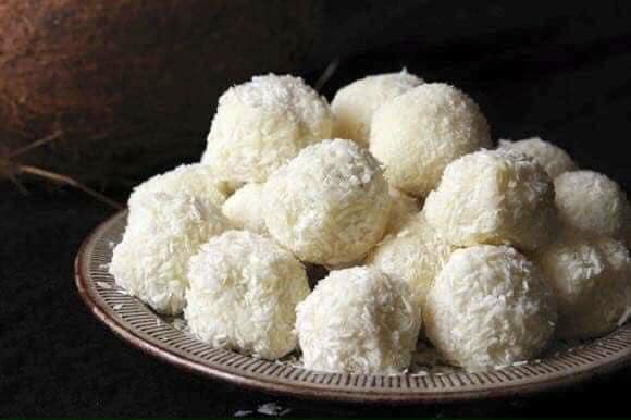 Bánh dừa- Socola trắng Rafaello