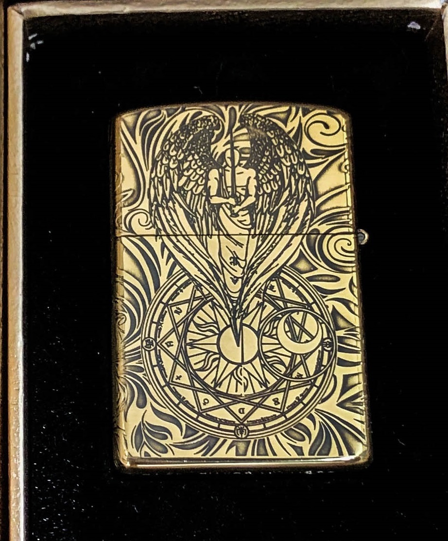 Bật lửa Zippo vỏ đồng nguyên khối - khắc 5 mặt Thiên thần hộ mệnh