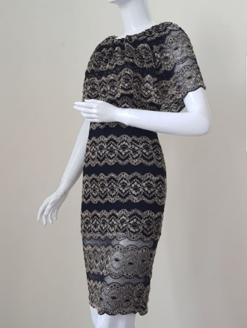 ZERASY - Đầm body cổ cách điệu