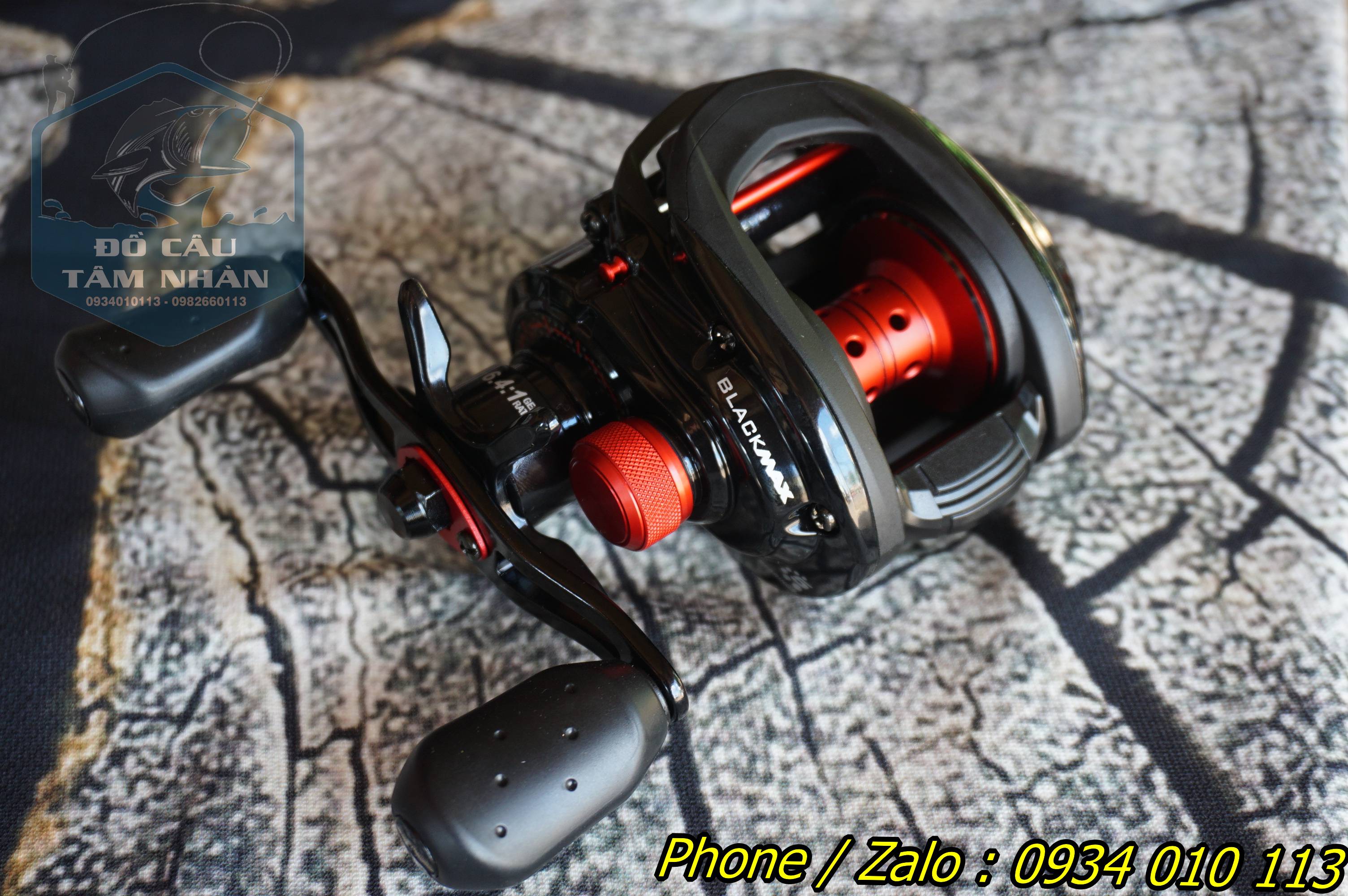 Máy ngang abu garcia black max 4. new model 2020. có quà tặng.