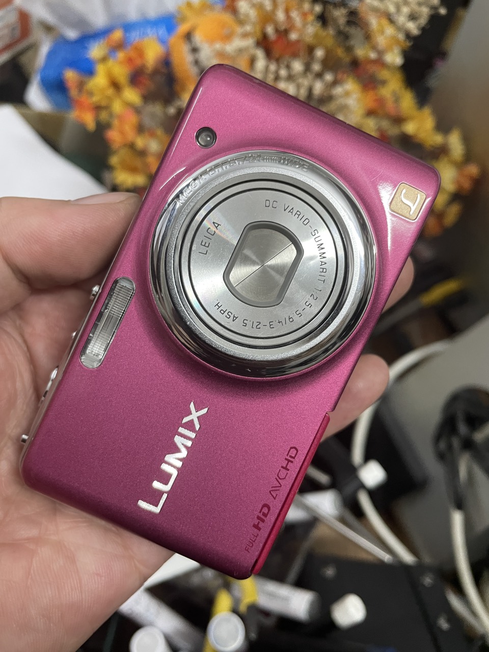 Máy ảnh Lumix DMC FX77 màn hình cảm ứng