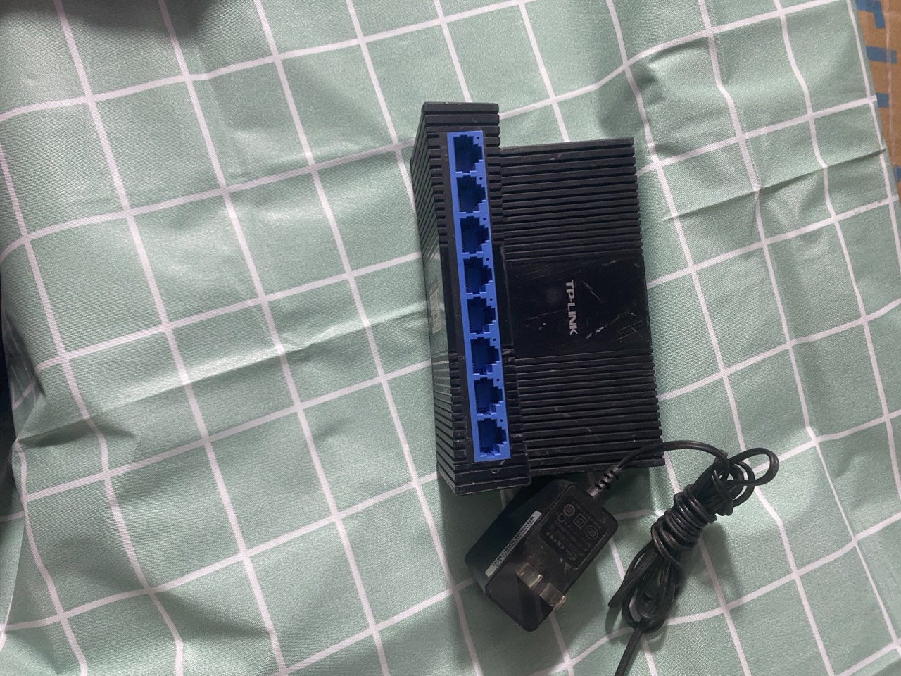 Bộ chia mạng Switch TP-Link 8 cổng (Cũ)