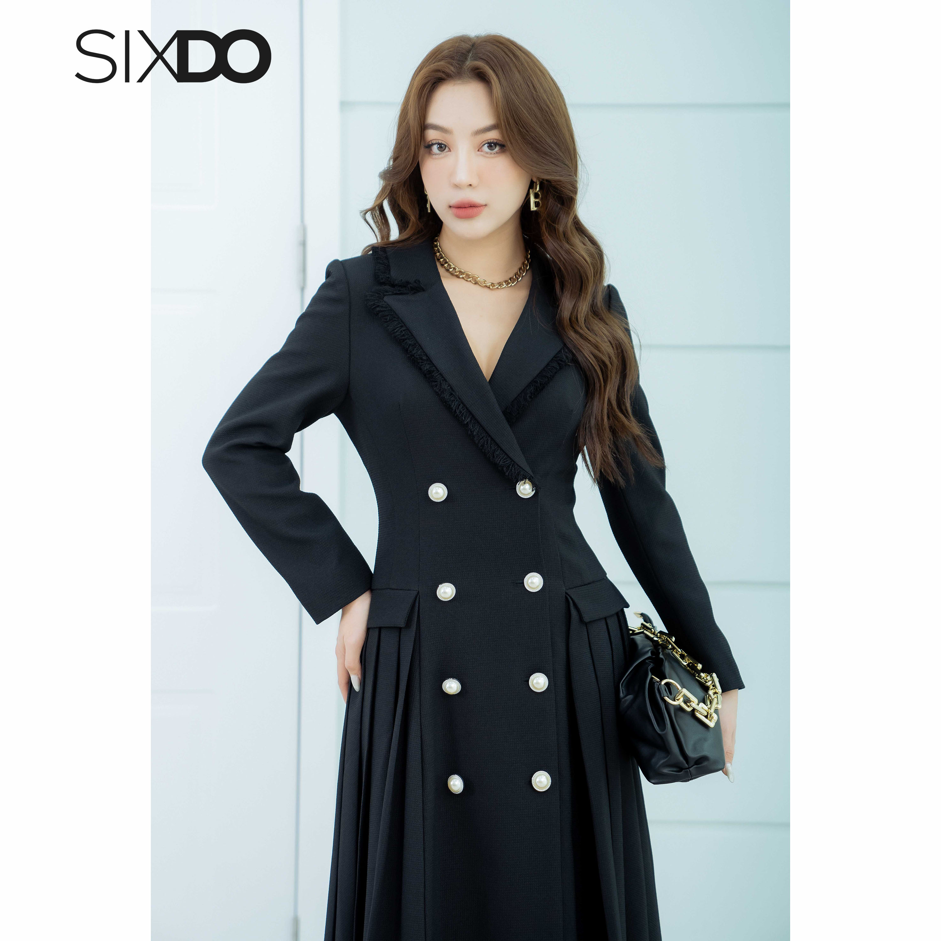 Đầm đen dài tay cổ vest thời trang SIXDO (Black Coat Midi Raw Dress)