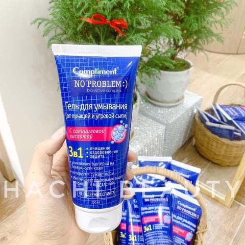 Gel sữa rửa mặt Compliment No Problem giảm mụn