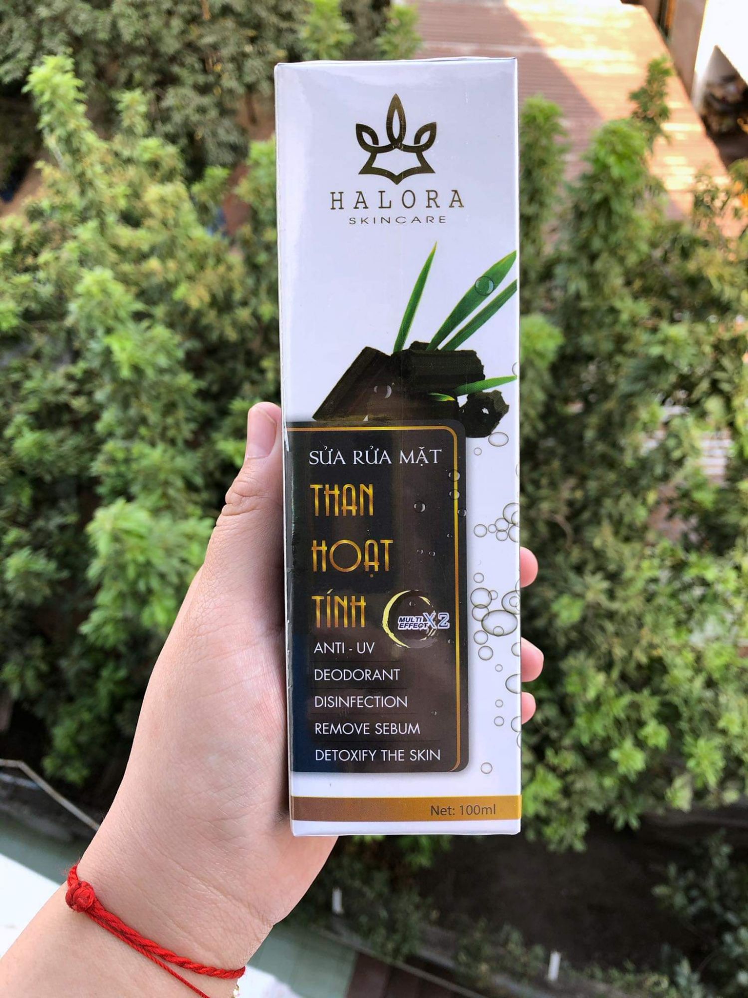 [HCM]sữa rửa mặt than tre hoạt tính halora.