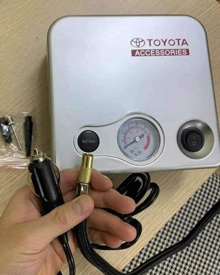 Máy Bơm Lốp TOYOTA Ô Tô Xe Hơi Mini, Bơm Lốp Xe Ô Tô Cao Cấp - Đa Chức Năng Có Thể Bơm Xe Đạp, Xe Máy, Ô Tô , Bể Bơi, Nệm Hơi ,Bóng Bay