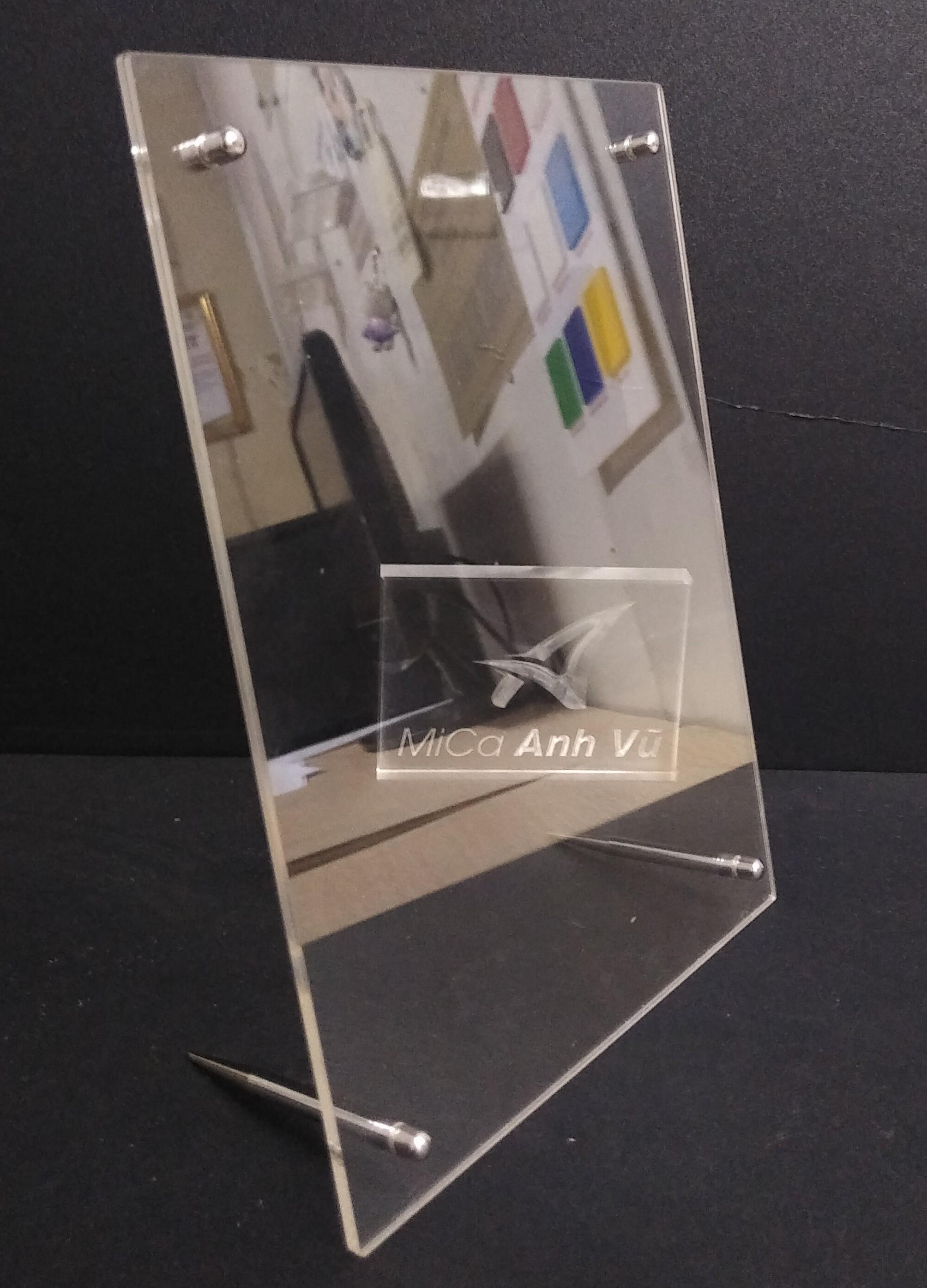 Khung ảnh mica để bàn cỡ A5