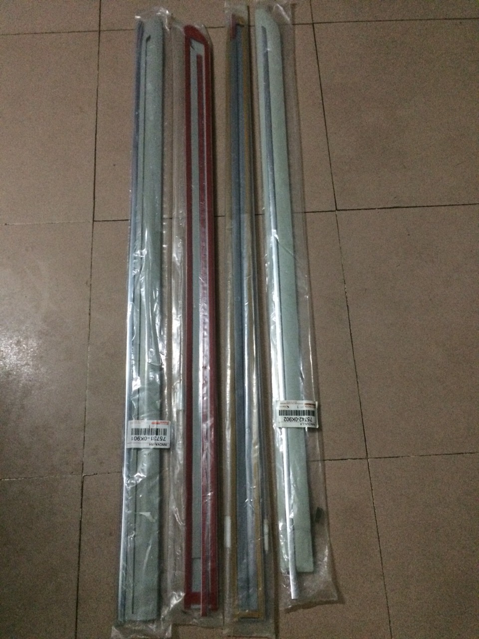 Nẹp cửa Innova 05-12 (Chỉ Mạ, Giá Bán 1 Chiếc) OEM