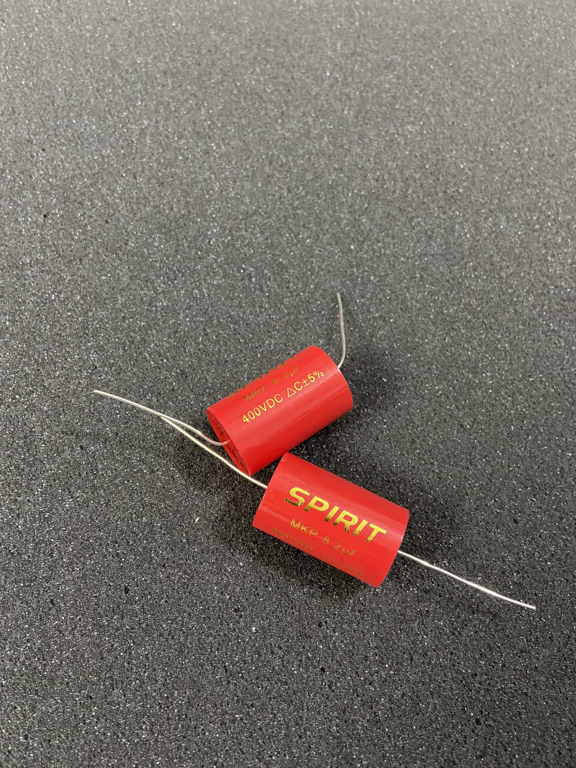 Tụ lọc phân tần cản loa treble ( tụ đỏ ) 8.2uf 400v hàng cao cấp