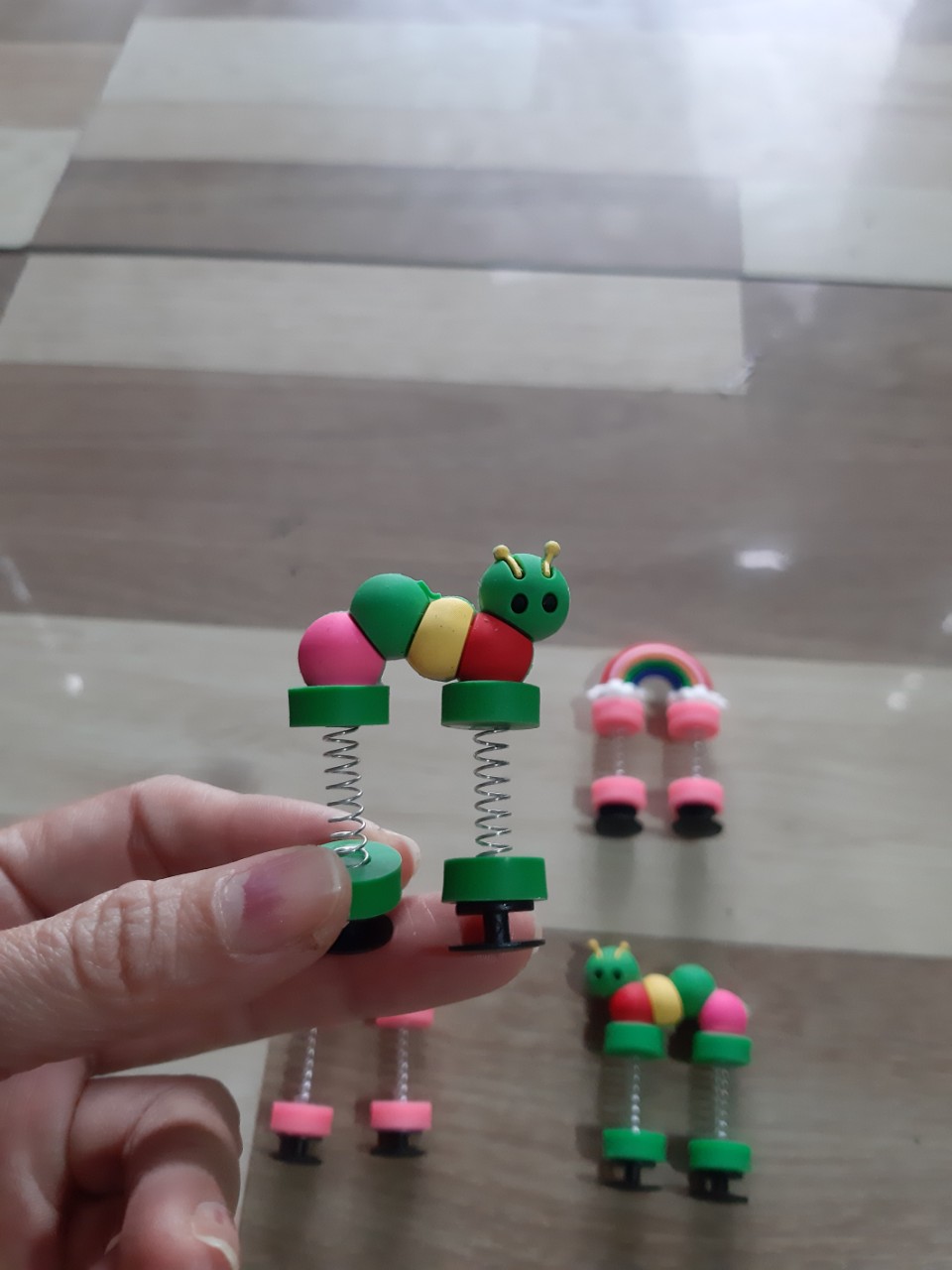 Sticker Cài dép Crocs lò xo 3D (loại 2 chân)