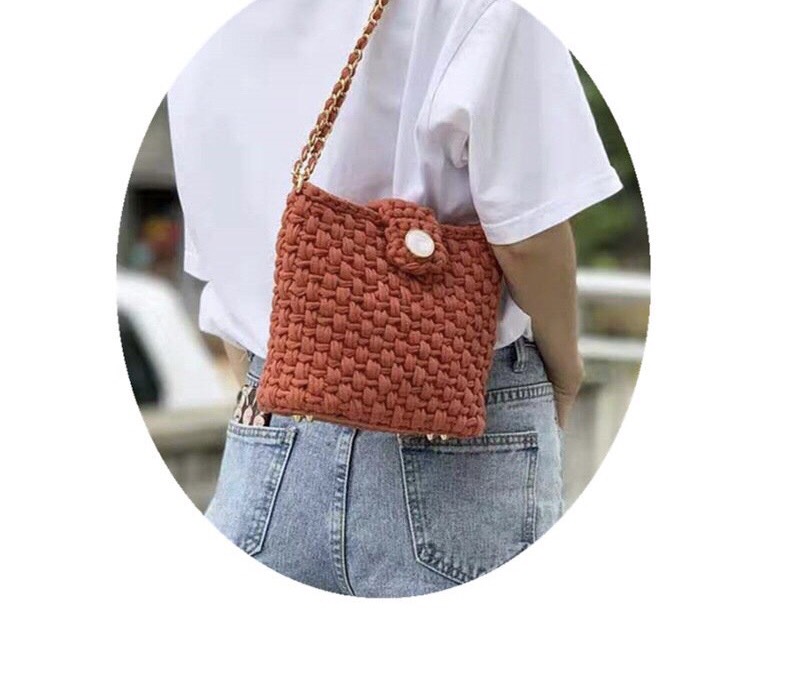 Đế da PU có đục lỗ sẵn kích thước 18*5cm