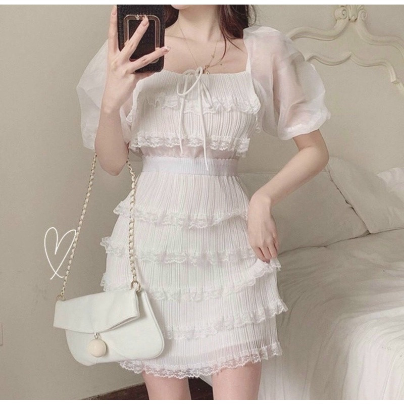 ĐẦM TRẮNG CỔ VUÔNG BÈO TẦNG REN